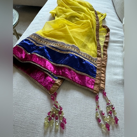 Indian Pakistani Yellow & Pink Lehenga - Picture 11 of 11